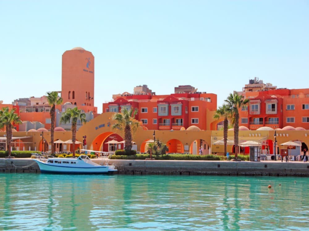 How many days is enough in Hurghada?