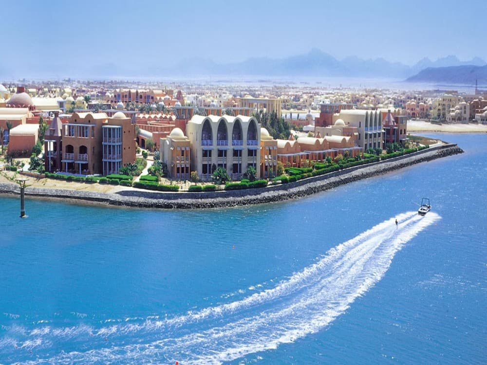 Which part of Hurghada is best for tourists?