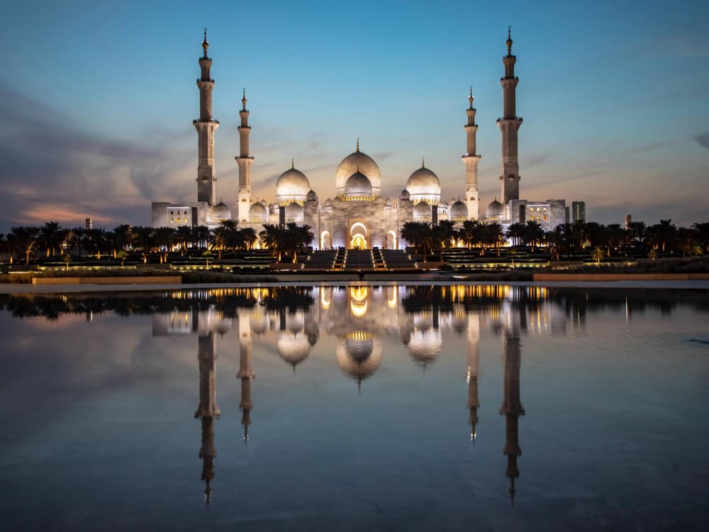 Do and don'ts in Abu Dhabi?