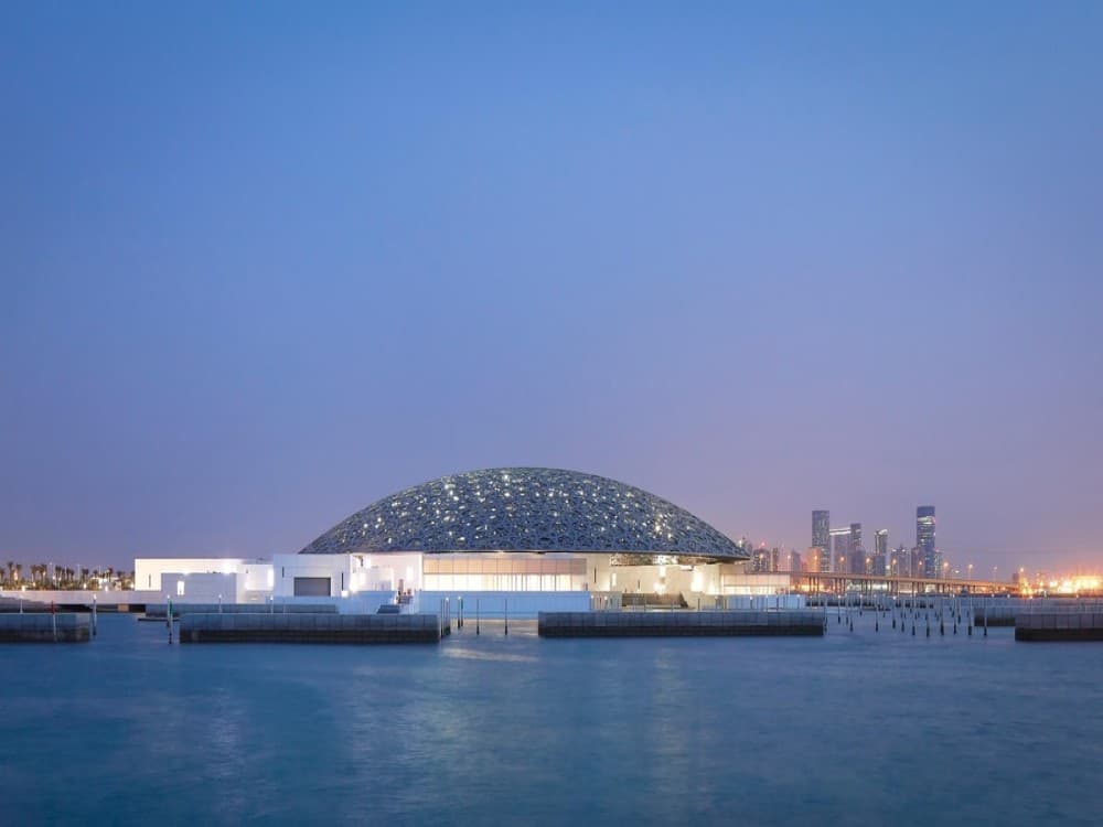 What is the best month to visit Abu Dhabi?