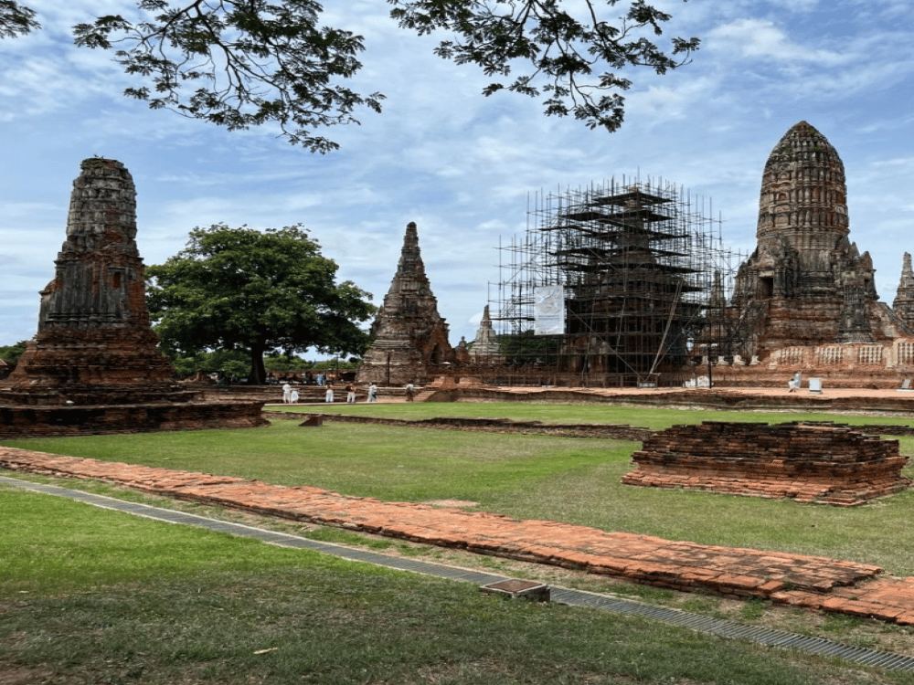 What to Do in Ayutthaya for a Day?