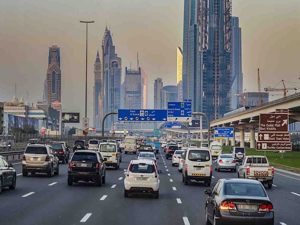 What is the 3000 dirham rule in Dubai?