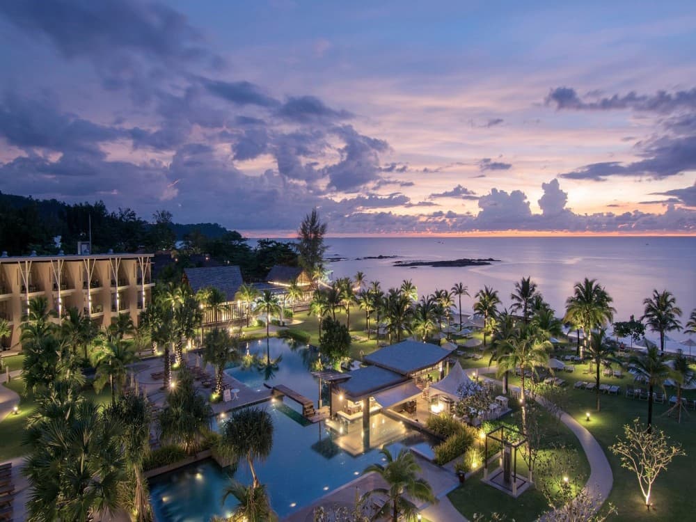 What to do in Khao Lak at night?