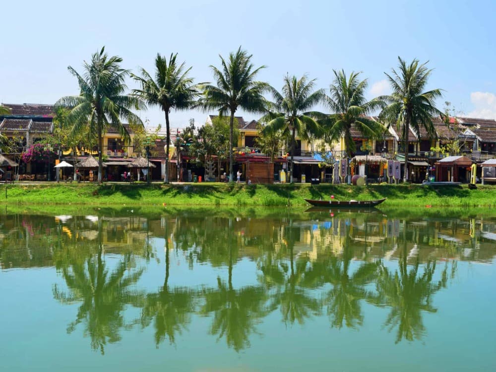 Is Dong Hoi worth visiting?