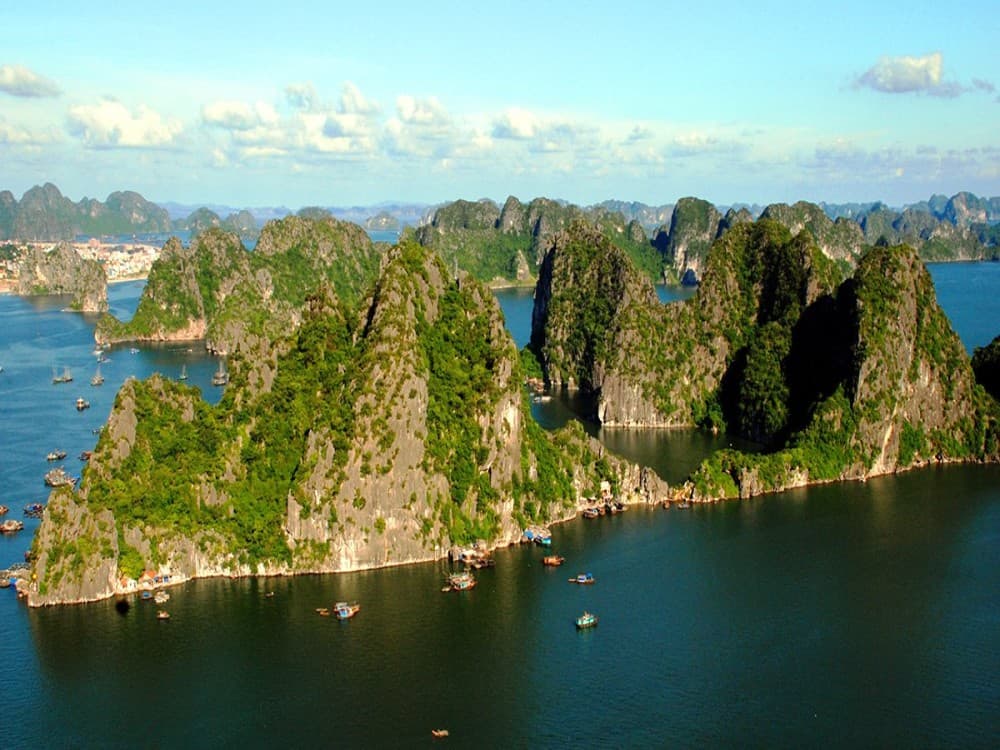 Is Ha Long Town worth visiting?