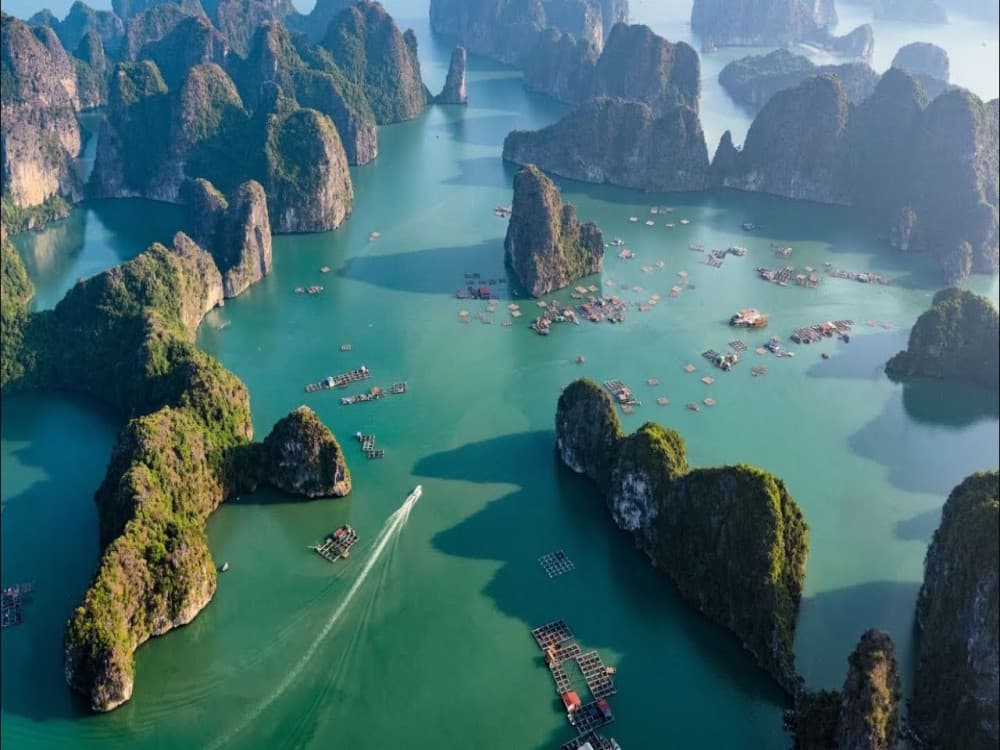 Ha-Long : How long should you spend in Ha Long? | ®ExcursionMania