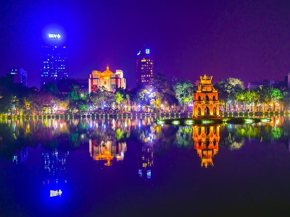 Which is the best month to visit Hanoi?