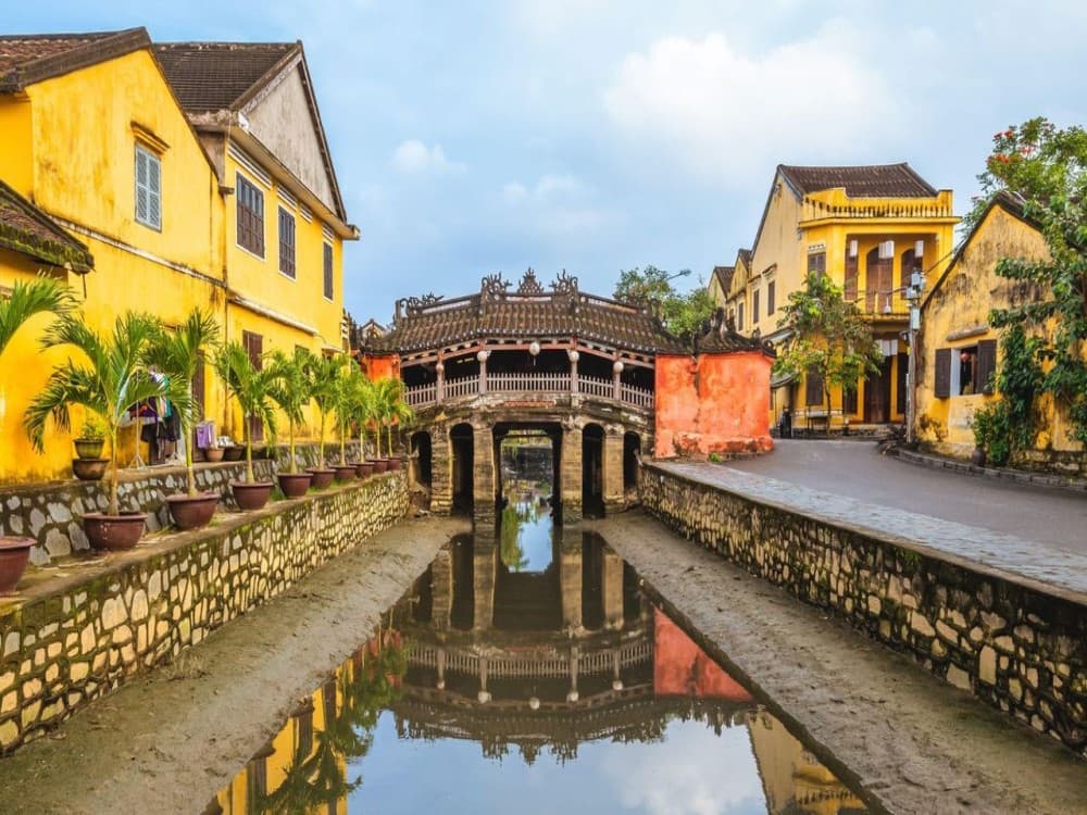 Is it worth visiting Hoi An?