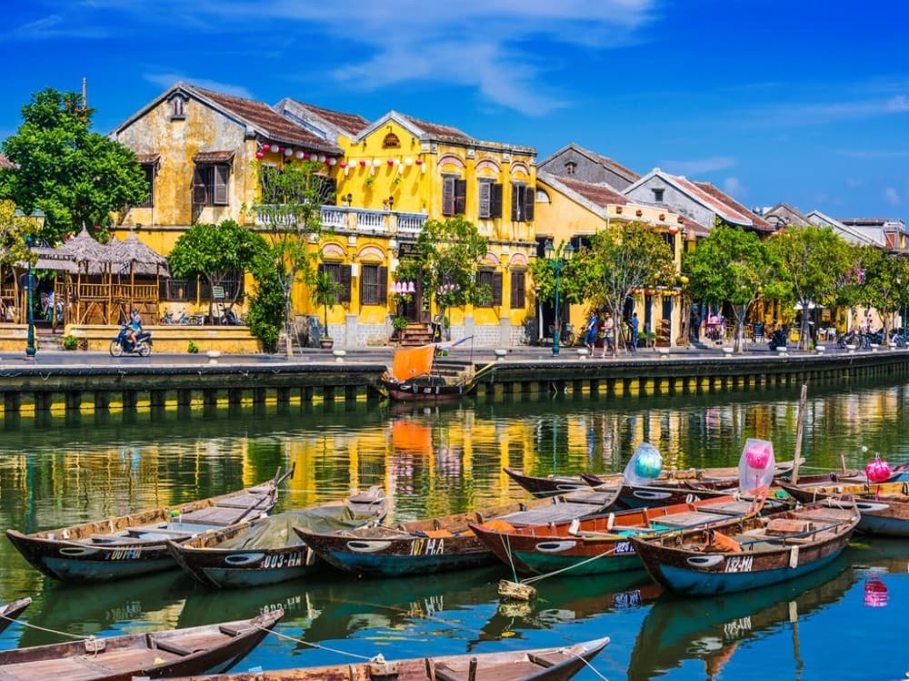 Is it worth visiting Hoi An?
