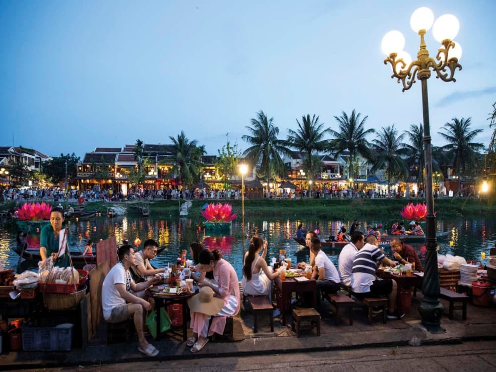 Hoi An: What food is Hoi An known for? | ®ExcursionMania