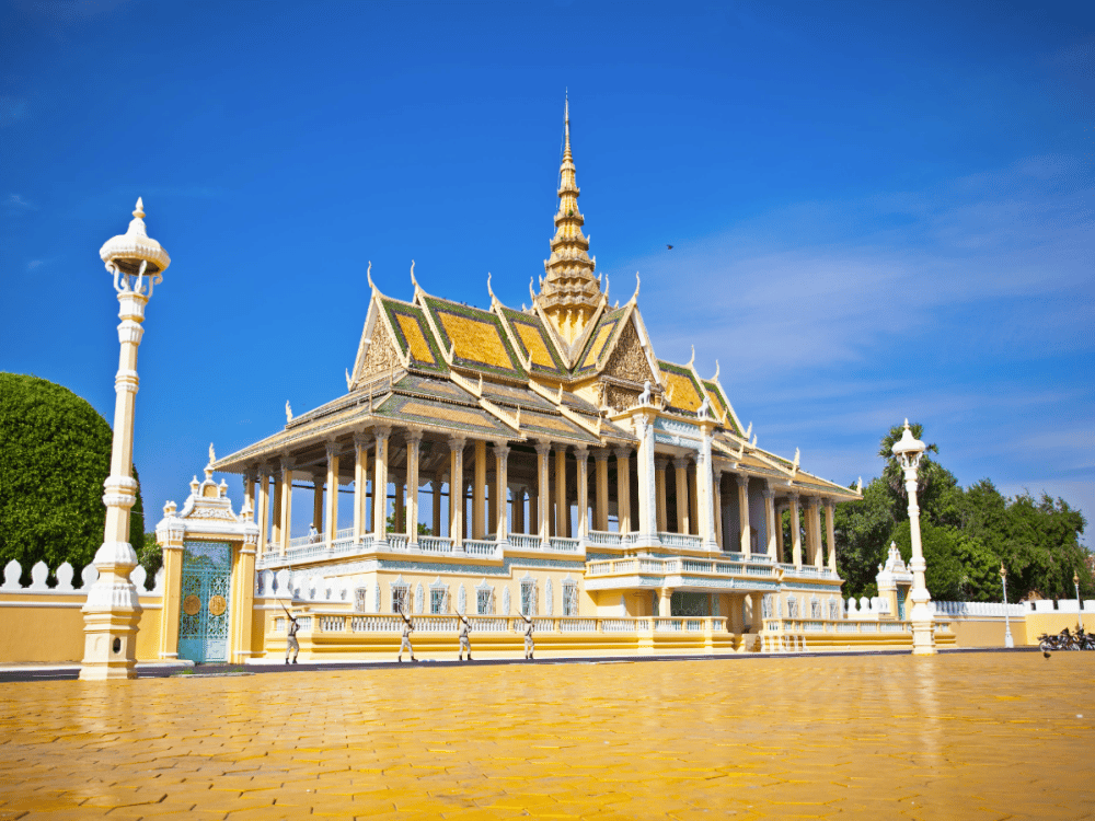 What Should I Do in Phnom Penh?