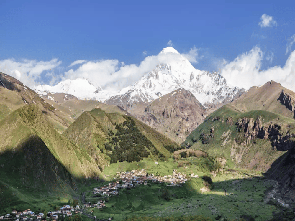 What to Do in Stepantsminda?