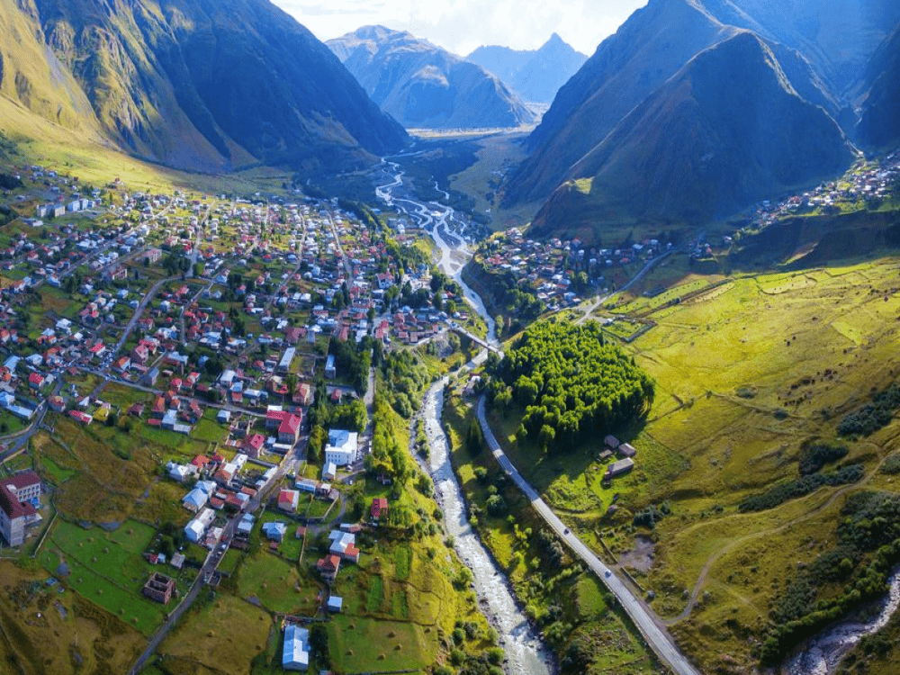 Is Stepantsminda Worth Visiting?