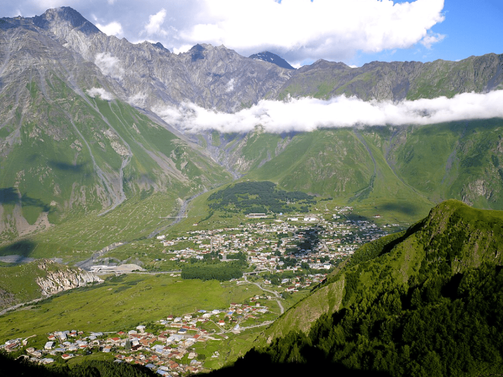 Is Stepantsminda Worth Visiting?