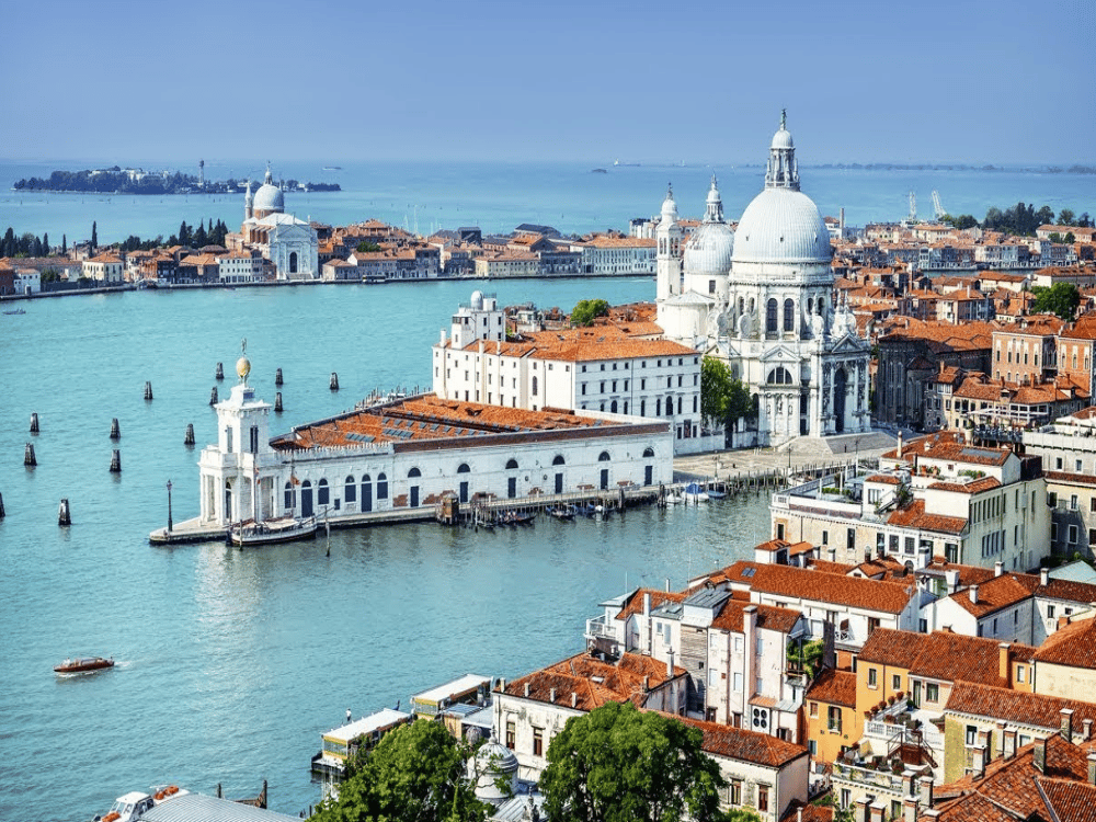 Do and Don’ts in Venice, Italy