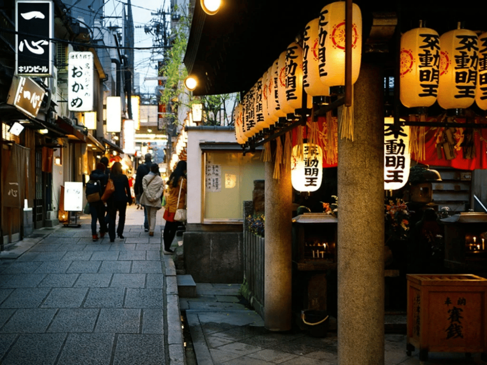 Hozenji Yokocho
