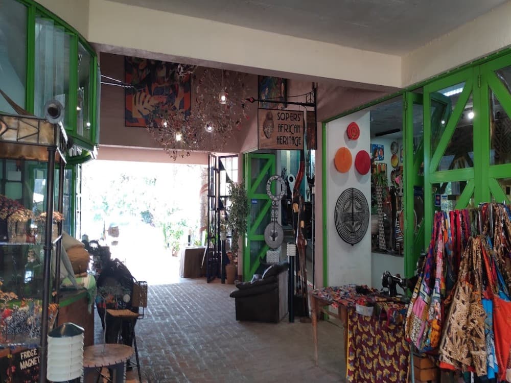 Elephant's Walk Shopping And Artist's Village