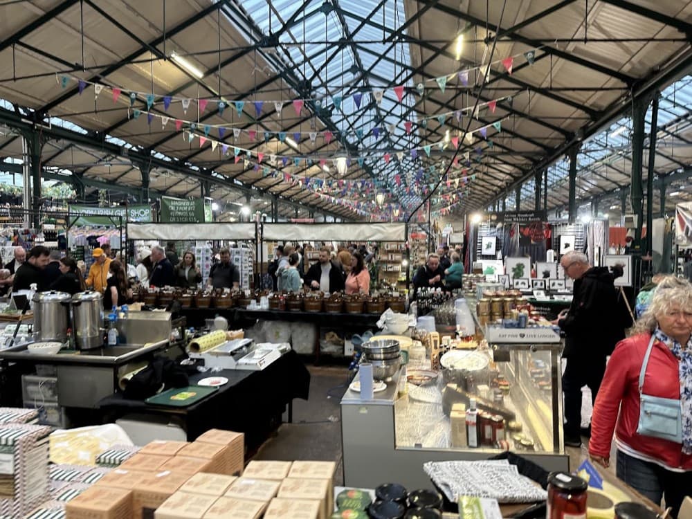 Belfast: St George's Market | ®ExcursionMania