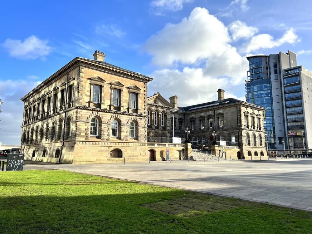 Belfast: Custom House | ®ExcursionMania
