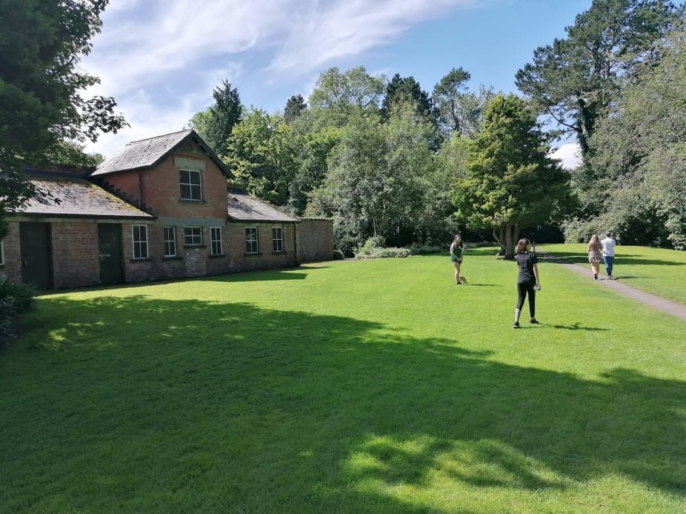 Sir Thomas and Lady Dixon Park