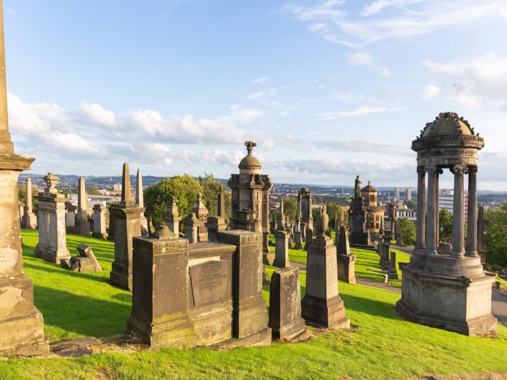 Glasgow: The Glasgow Necropolis | ®ExcursionMania