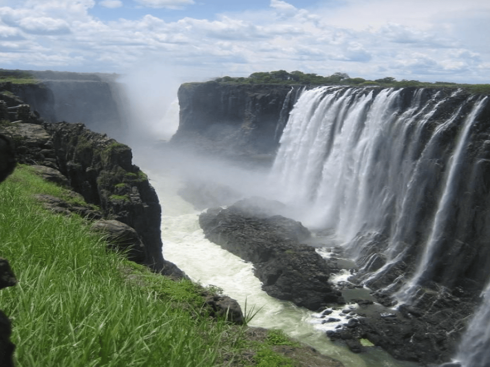 What is the Best Month to See Victoria Falls?