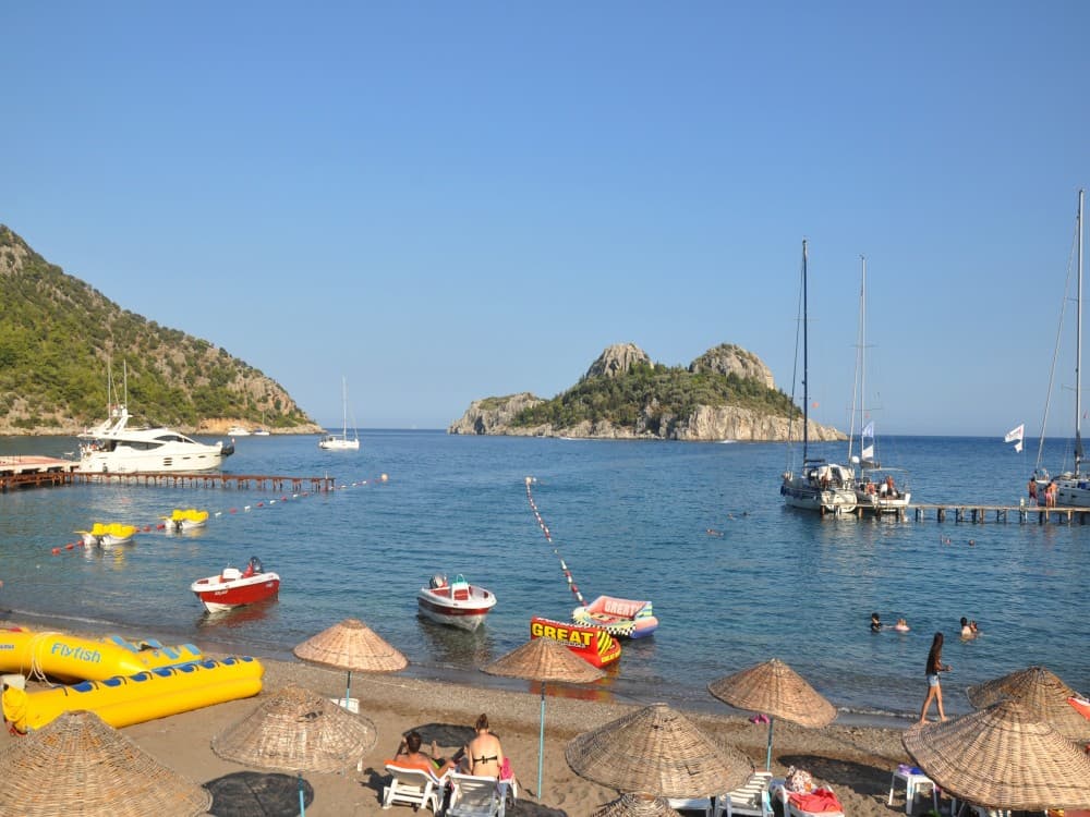 What are the beaches like in Marmaris?
