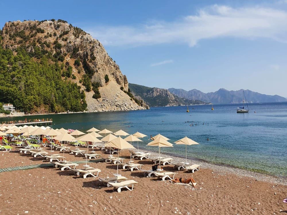 What are the beaches like in Marmaris?