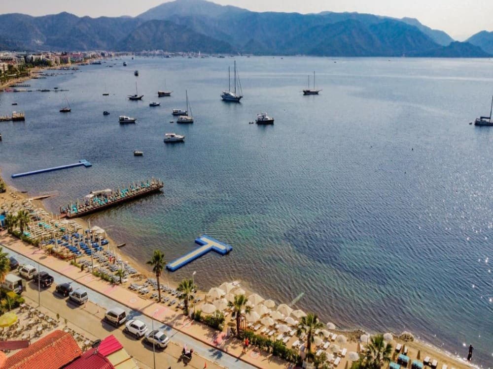 A Guide to Marmaris’s Stunning Beaches: Where to Swim, Sunbathe, and Snorkel