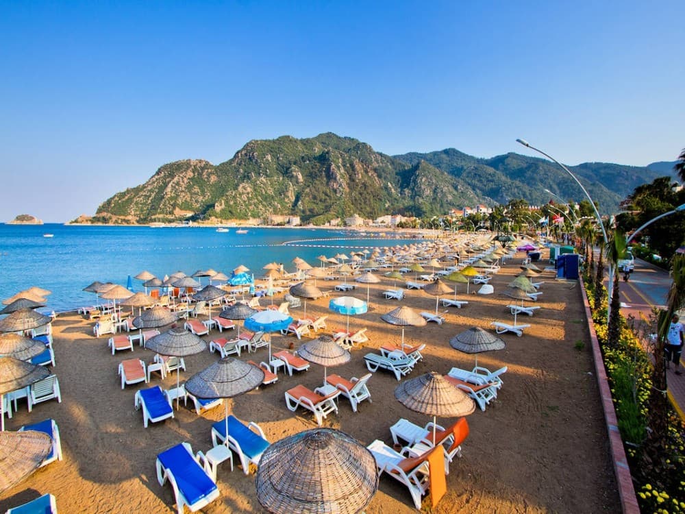 A Guide to Marmaris’s Stunning Beaches: Where to Swim, Sunbathe, and Snorkel