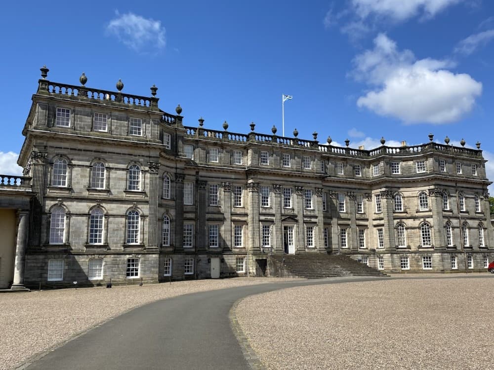 Hopetoun House