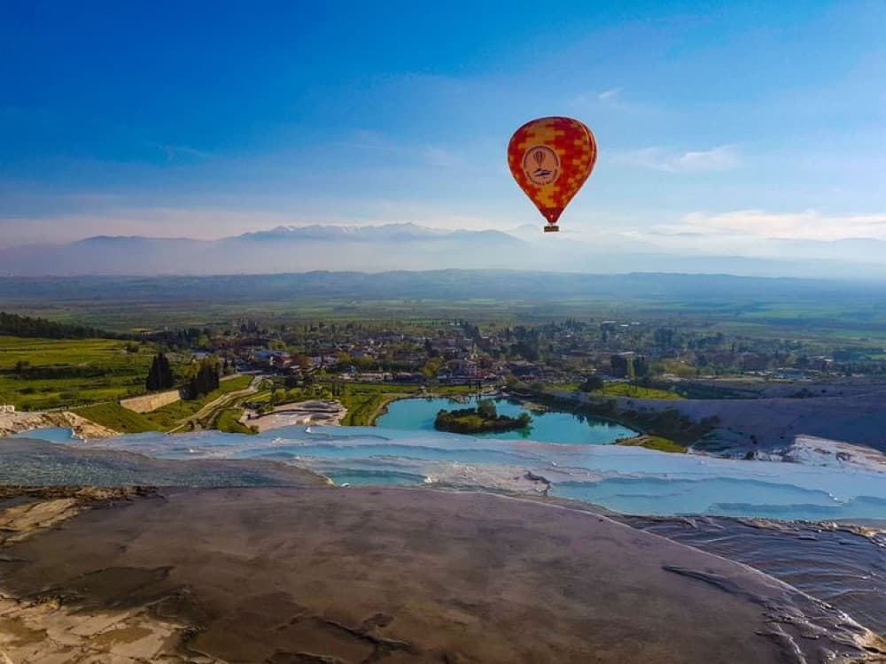 Everything you need to know when you book a Hot air balloon Flight