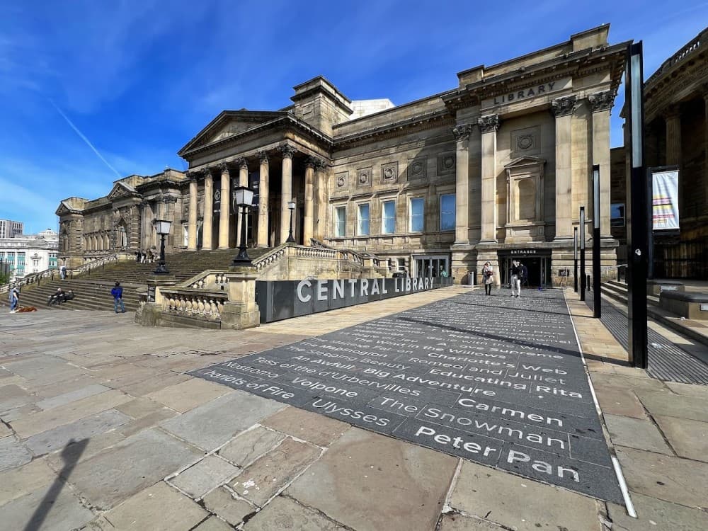 Liverpool: Central Library | ®ExcursionMania
