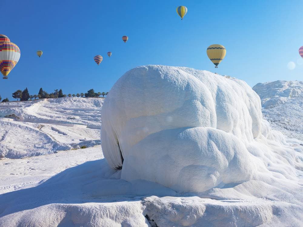 Hot air balloon ride in Pamukkale or Cappadocia?