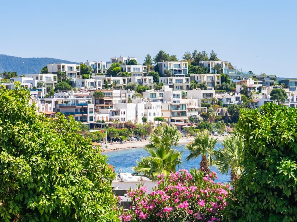 Is Antalya or Bodrum better?