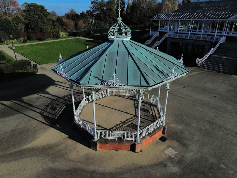 The Isla Gladstone Conservatory