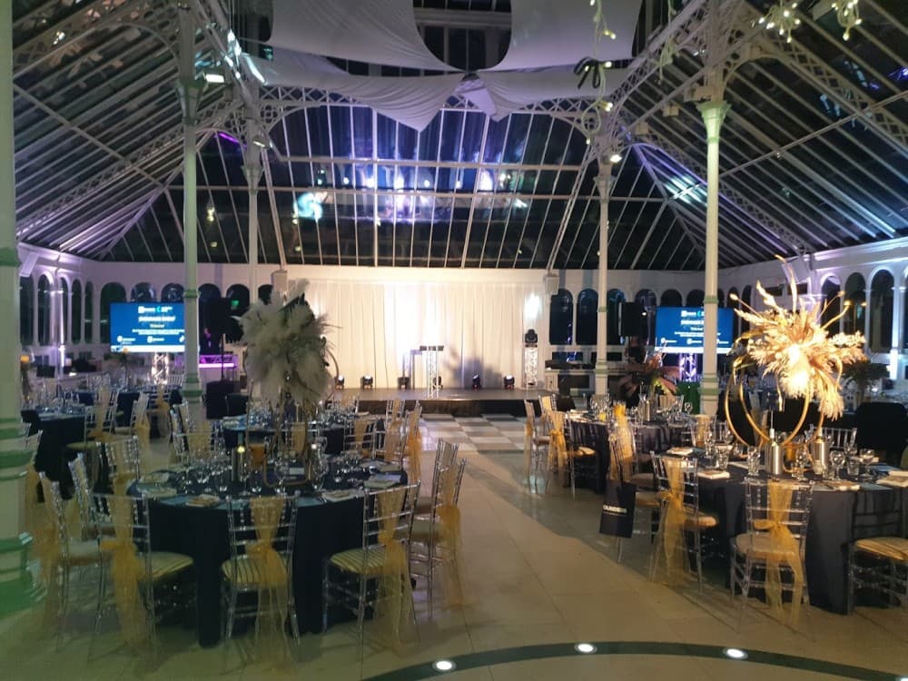 The Isla Gladstone Conservatory