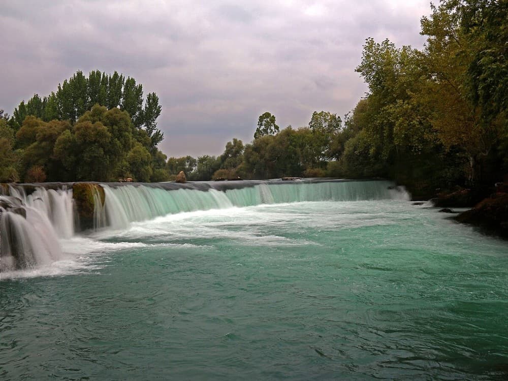 What is the best time to visit Manavgat?