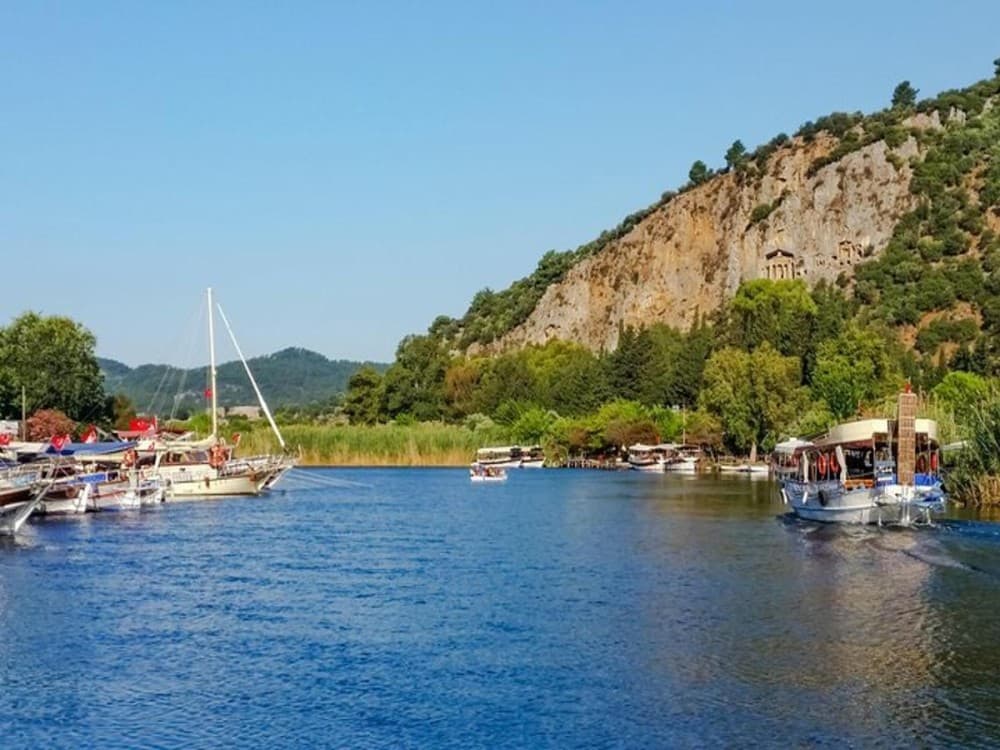 Can you see turtles in Marmaris?