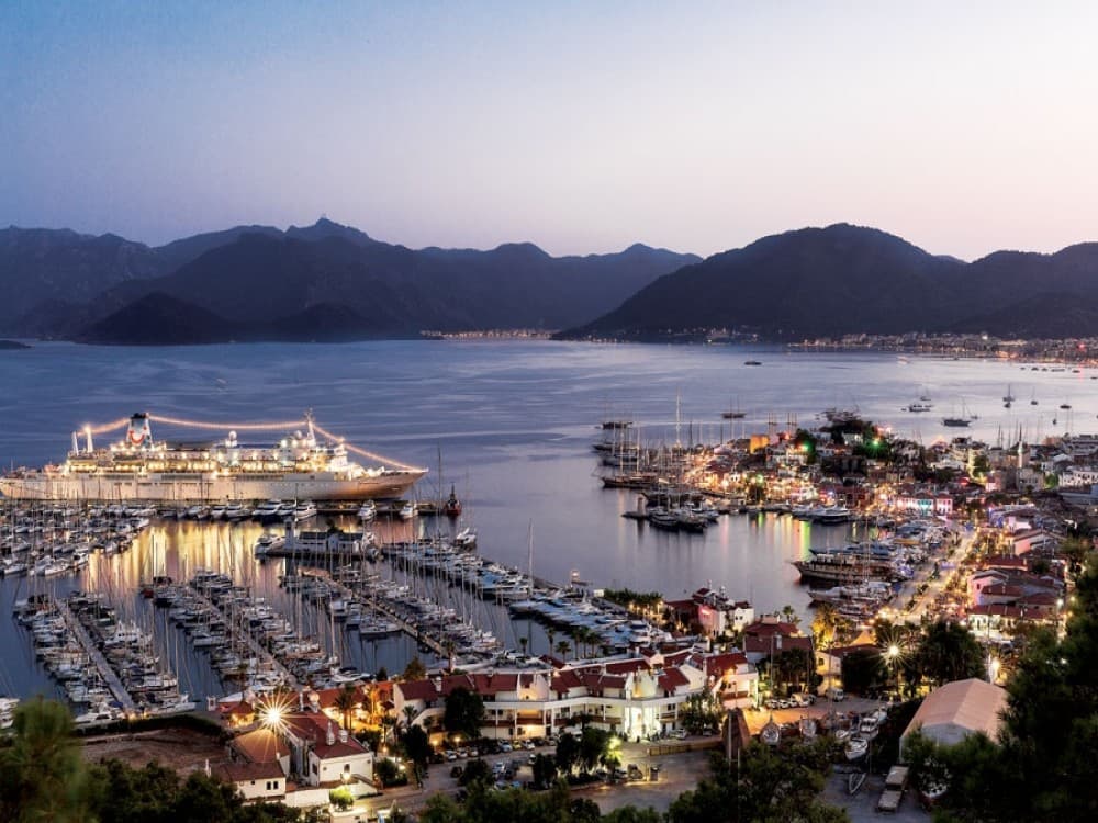 Is there a lot to do in Marmaris?