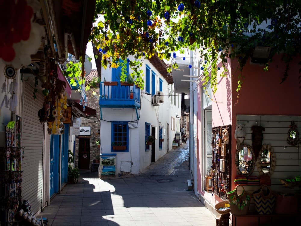 Is there a lot to do in Marmaris?