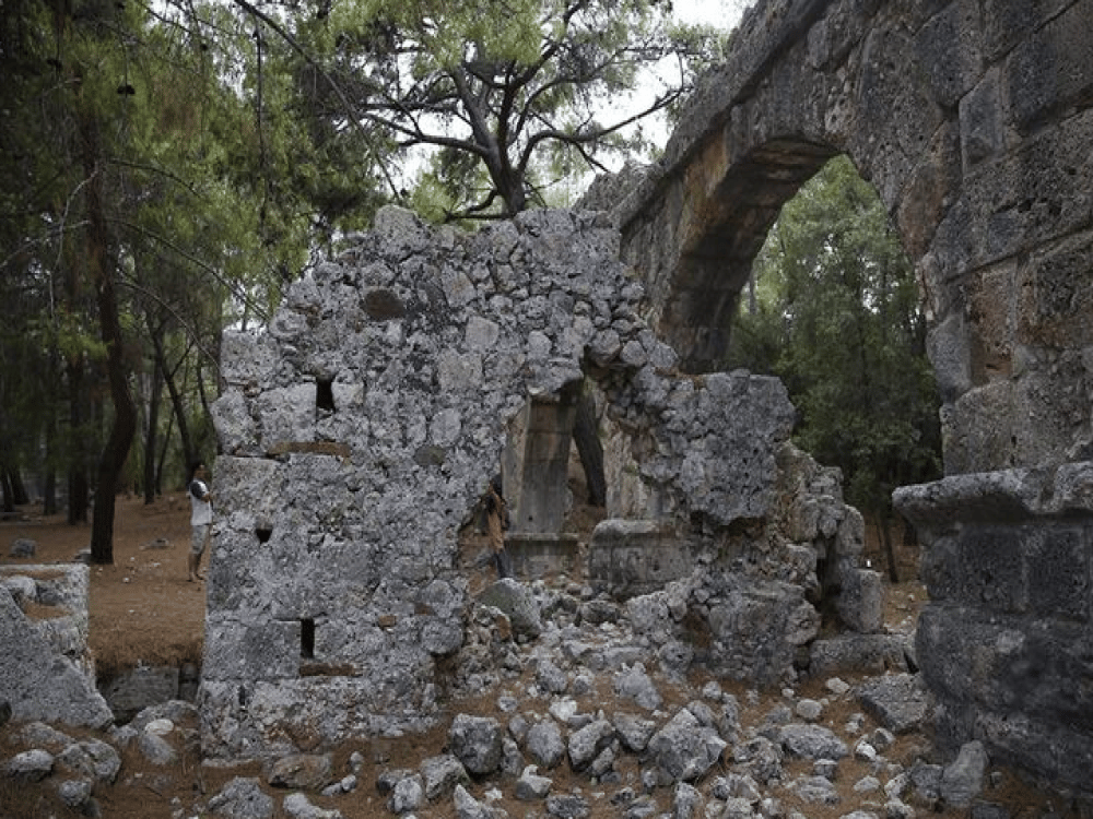 Does Kemer Have Nightlife?