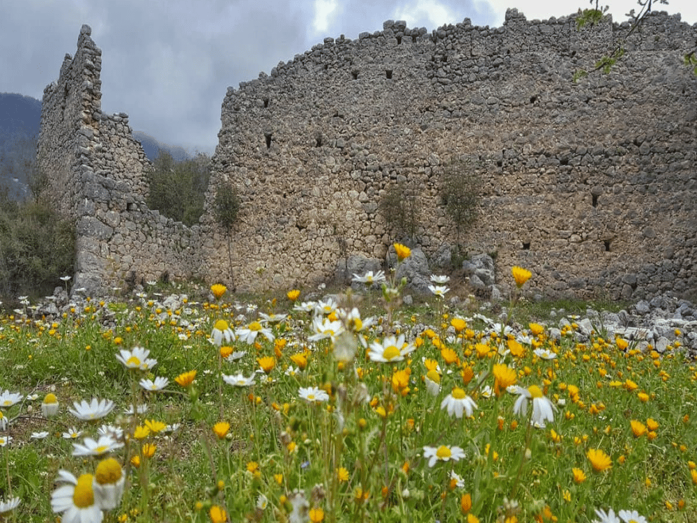 Does Kemer Have Nightlife?