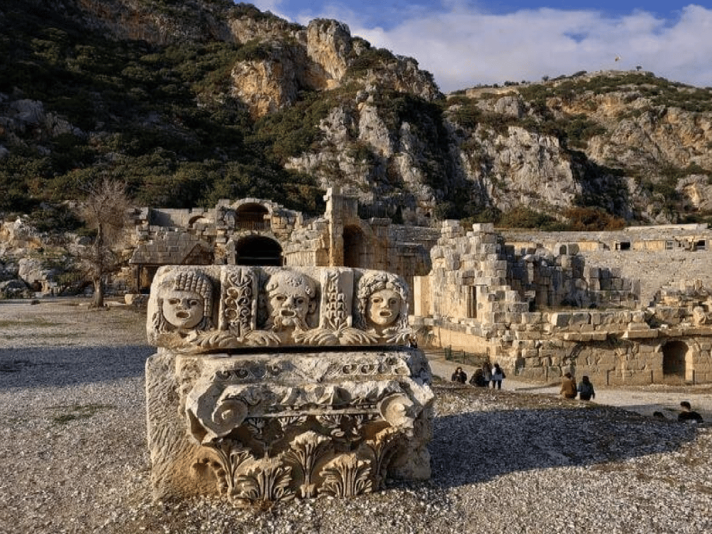 How Do You Get Around in Kemer?