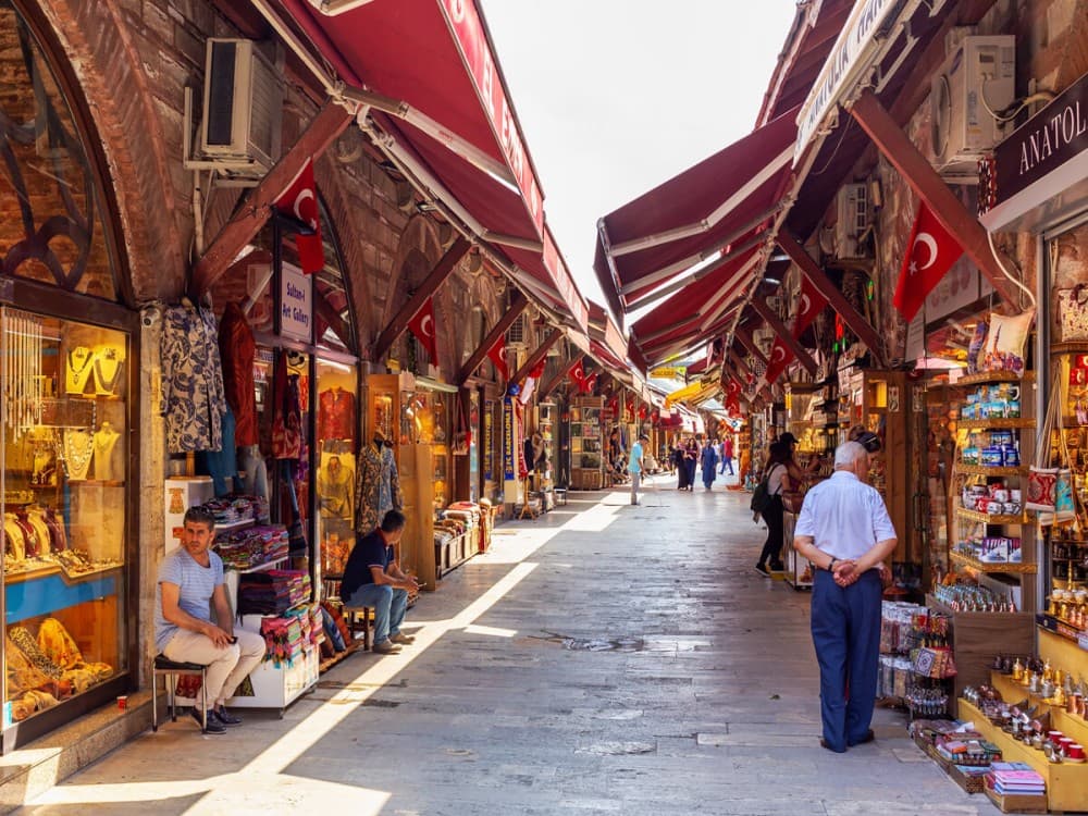 What should I buy in  Istanbul?