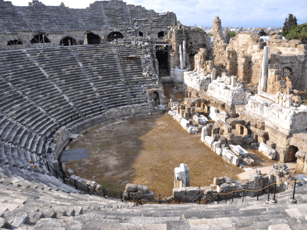 When Is the Best Time to Swim in Kemer?