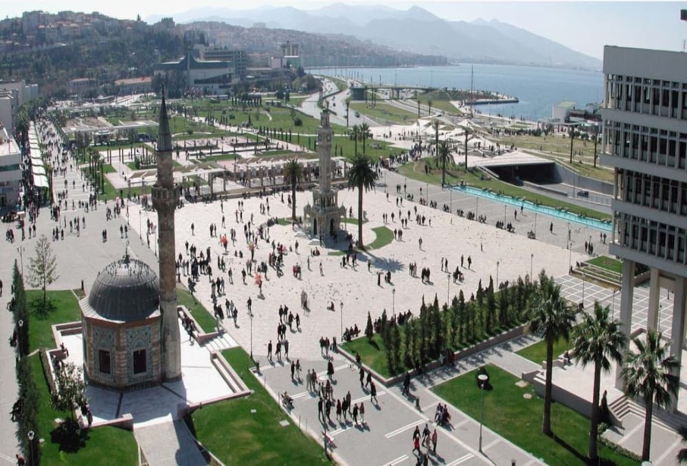 Is Izmir a walkable city?