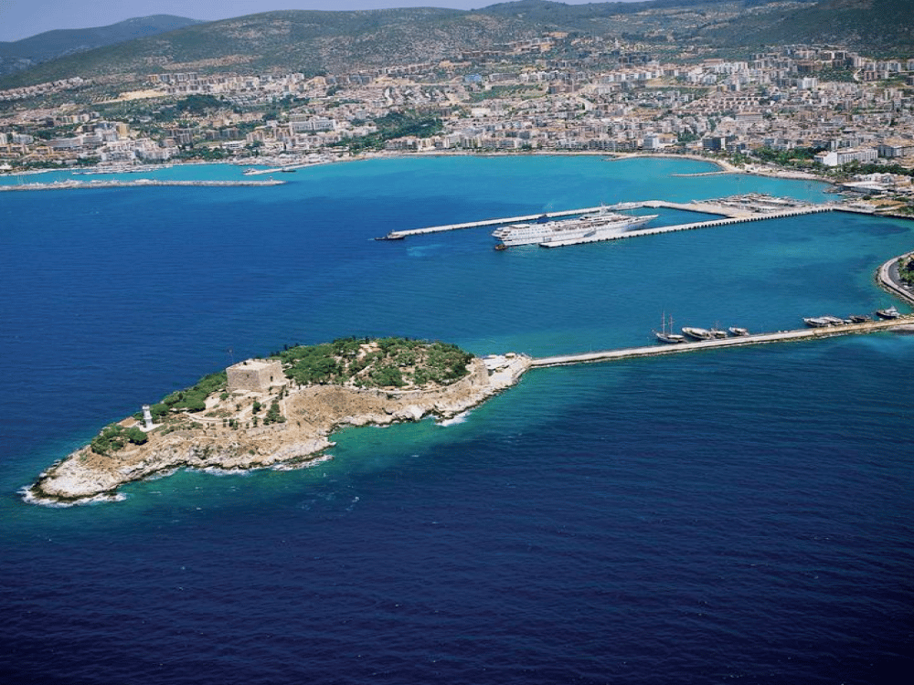 Kuşadası: When Is the Best Time to Go Swimming in Kusadasi? | ®ExcursionMania