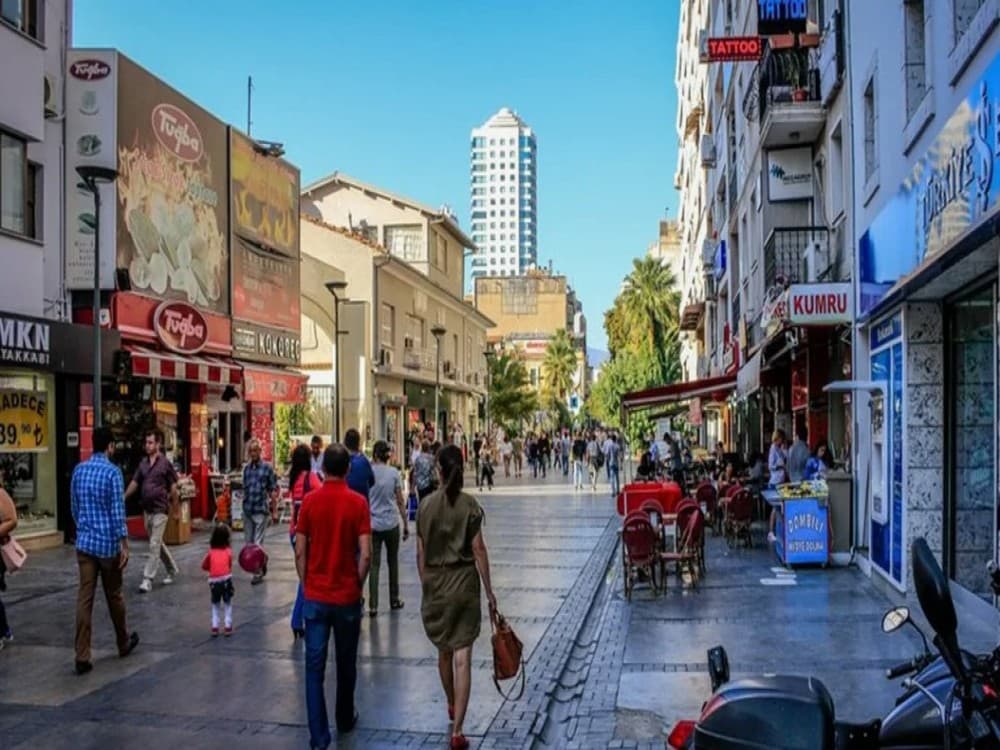 What is the best part of Izmir to stay in?
