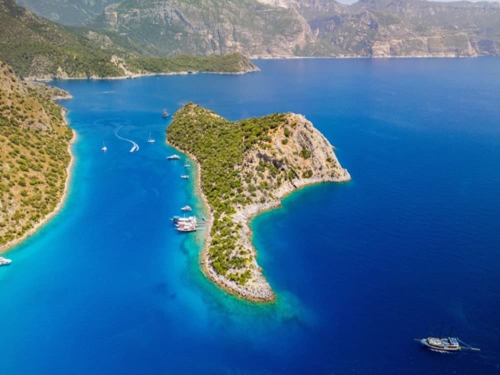 What is special about Oludeniz?
